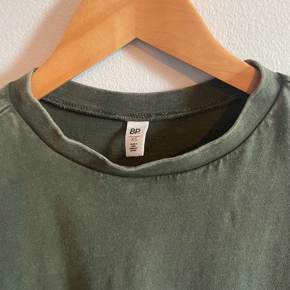 BP Crop Top XS - Picture 2 of 2